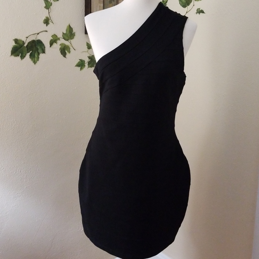 Black dressy dress